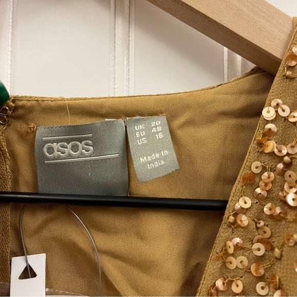 NWT ASOS Design Curve Gold All Over Sequin Mini Dress with Horn Buckle Sz 16 - Picture 5 of 15